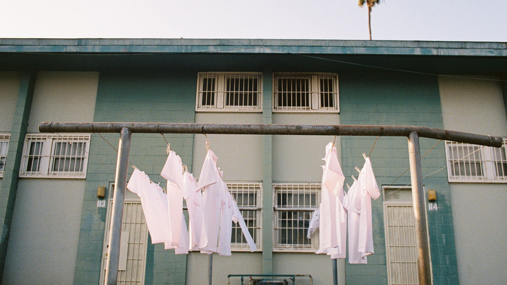 How to Style Oversized Streetwear: Tips for Perfecting the Look