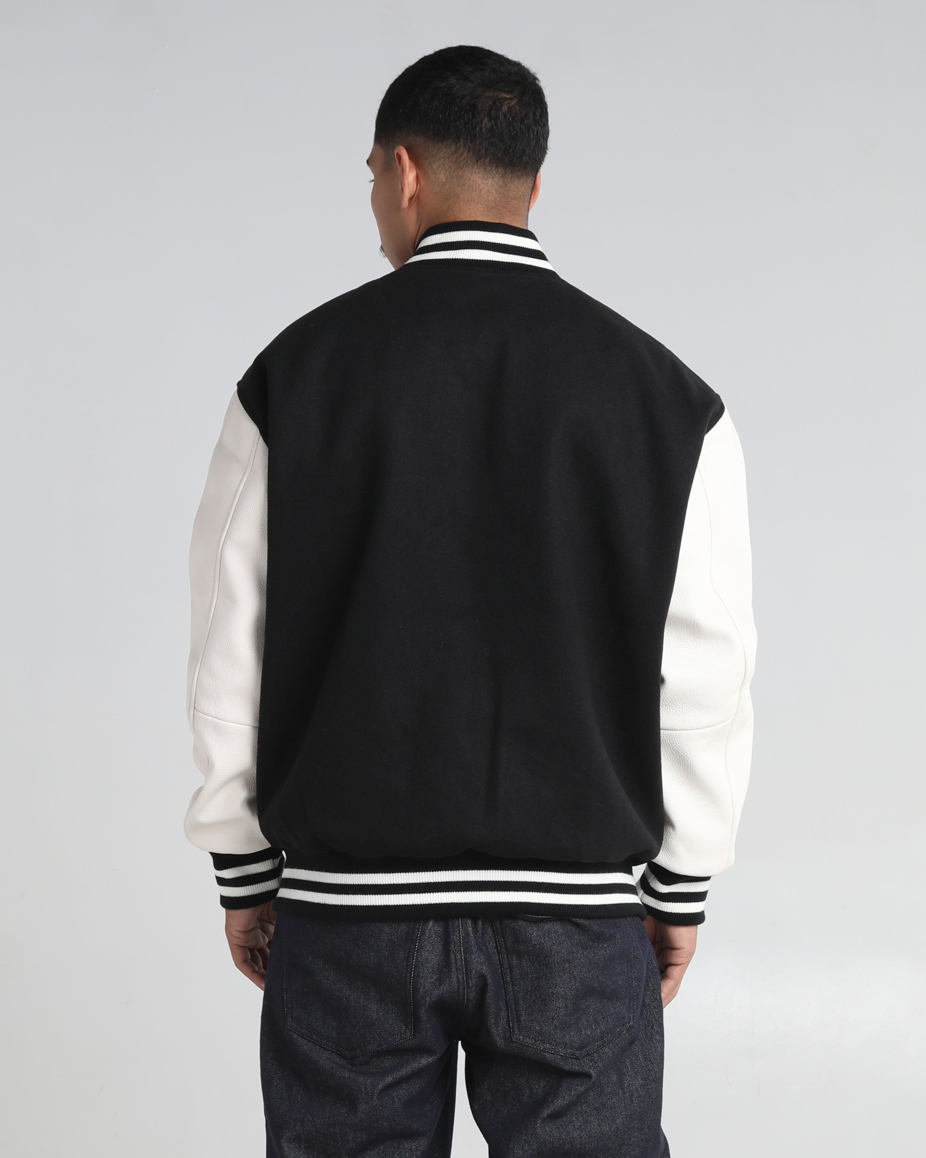 ConquerorDieLetterman_Black_00