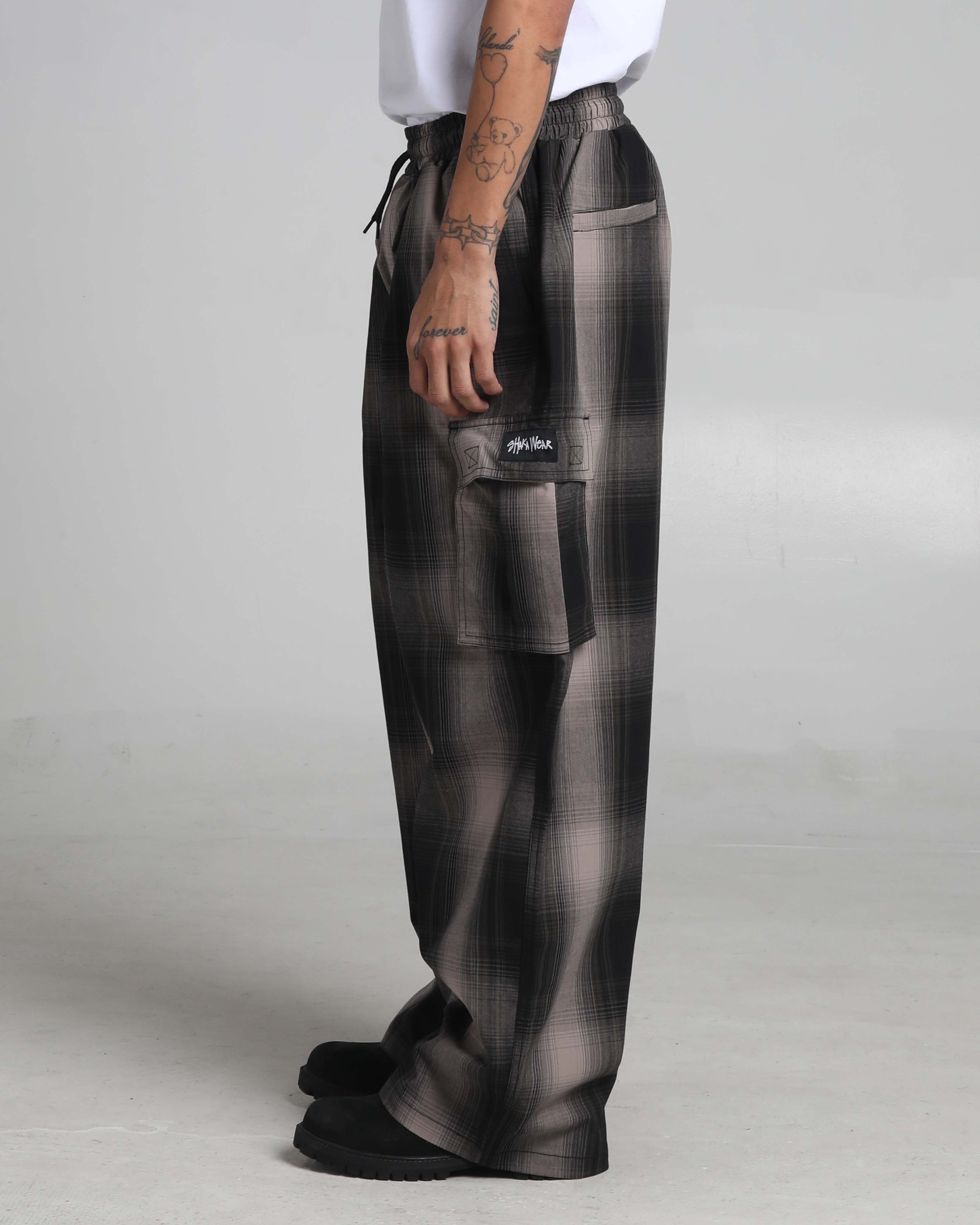 Balloon Plaid Cargo Pants – Shakawear.com