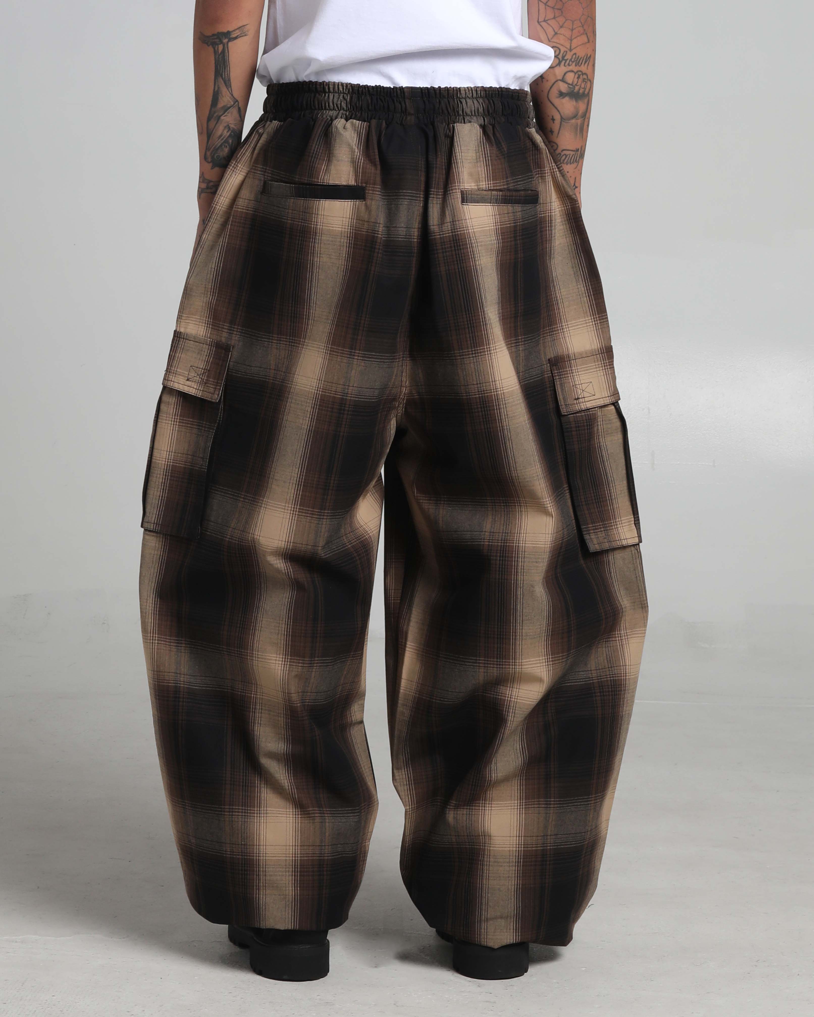 Balloon Plaid Cargo Pants – Shakawear.com