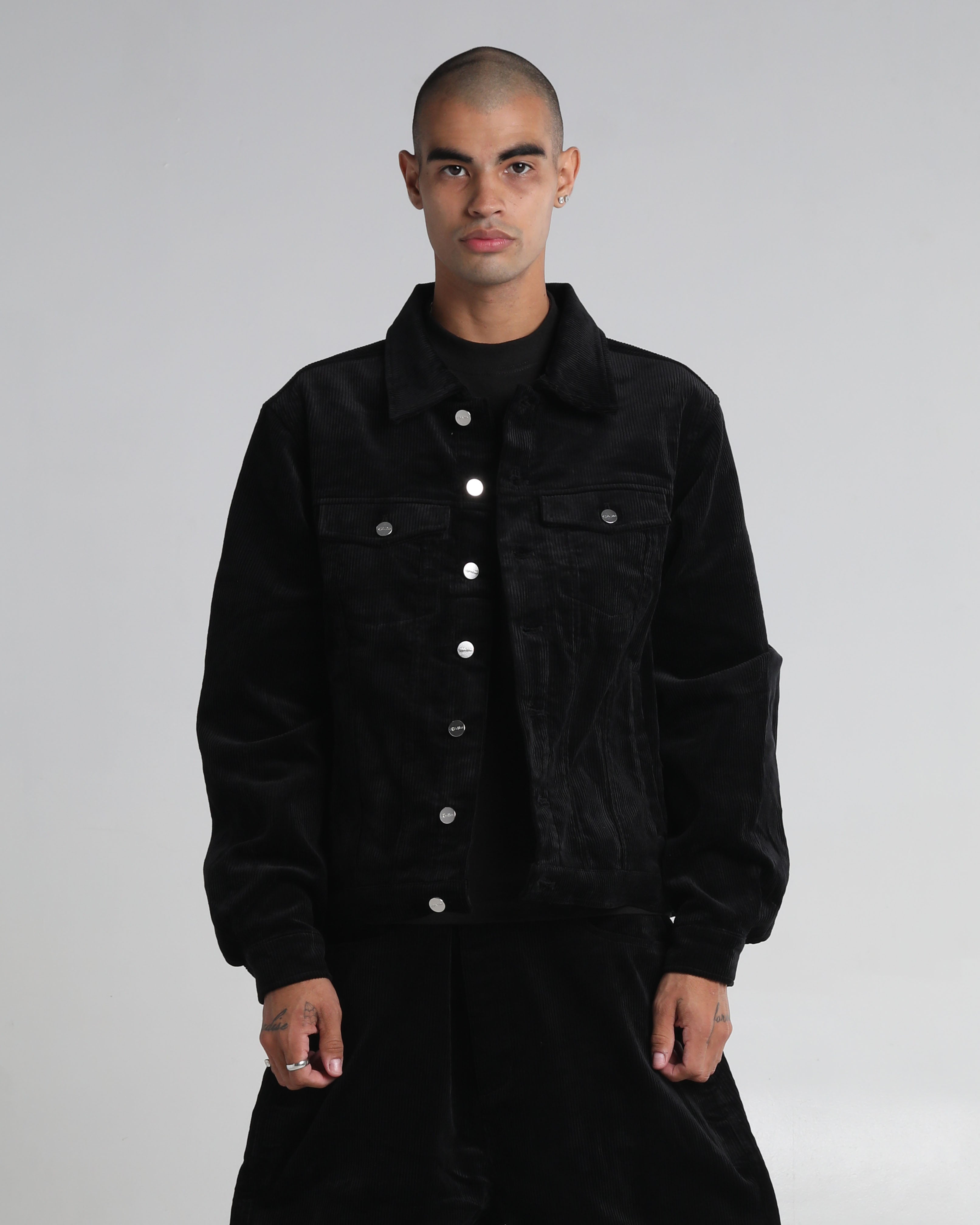 S / Black