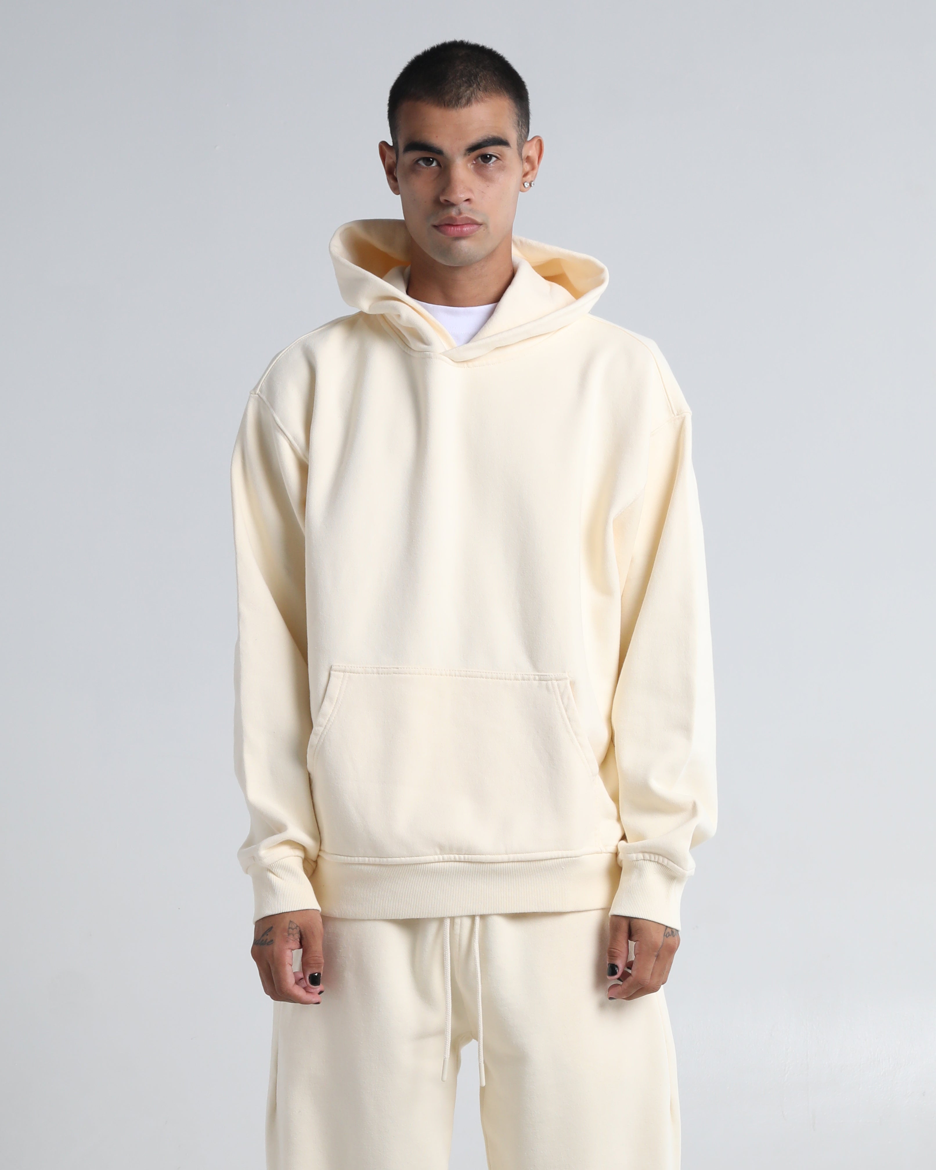 S / Cream