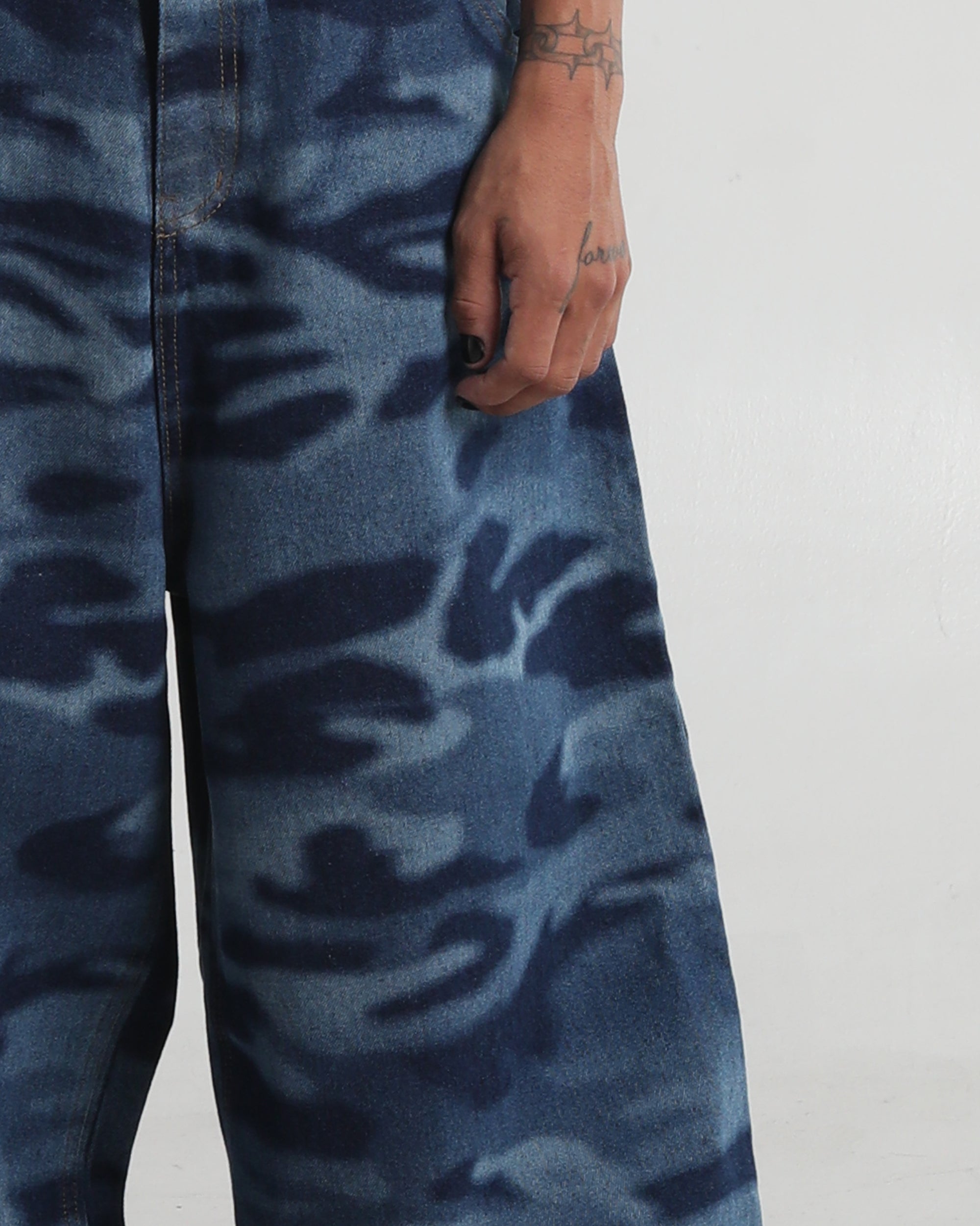 Laser Camo Dark