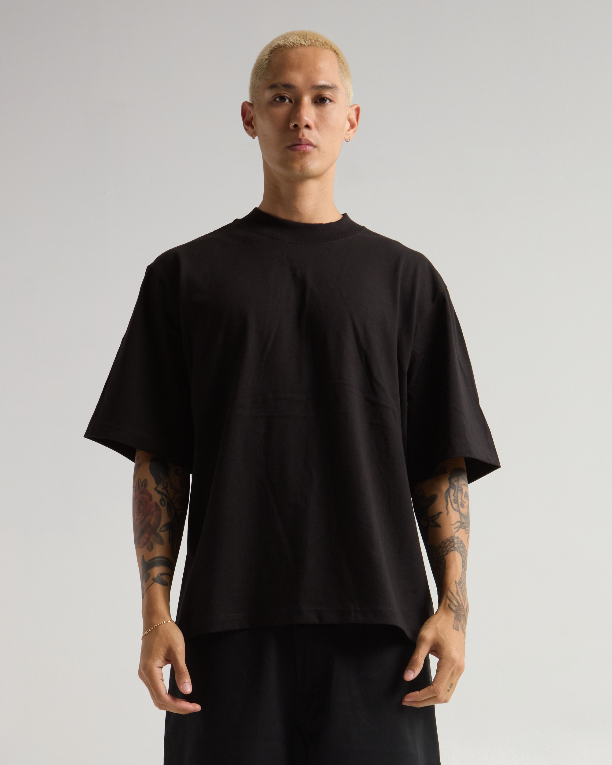 Oversized tee shop