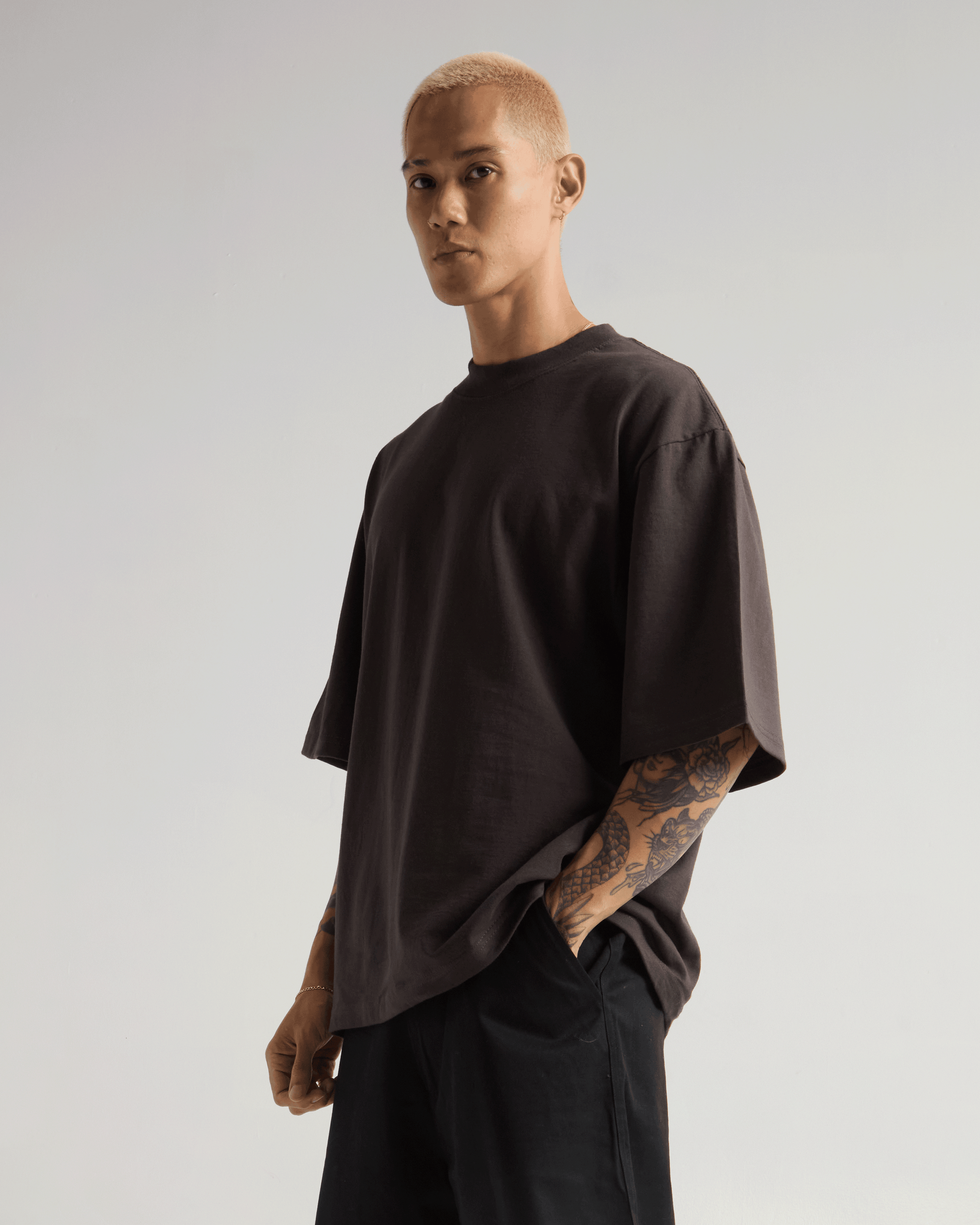 SHMHO Shaka Wear Men's Max Heavyweight Oversized T-Shirt, Black Size M